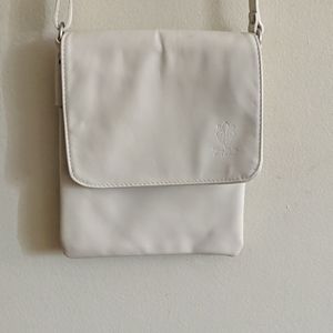 Hand bag